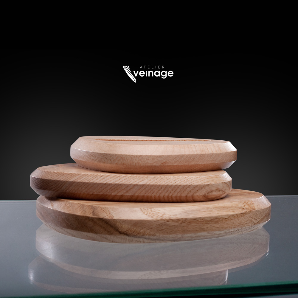 Smart-CAIRN - Support de téléphone design en 3 bois aux teintes douces et harmonieuses